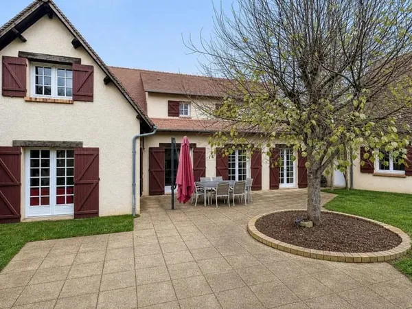 Maison spacieuse de 203 m² à Vesly