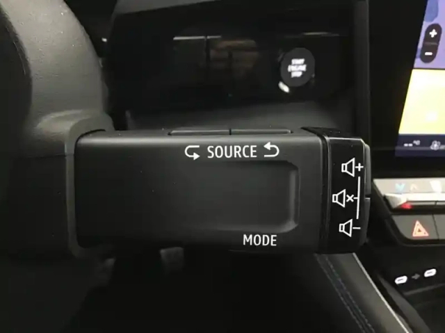Renault Austral nouveau full hybrid e-tech 200 ch esprit alpine — photo 20