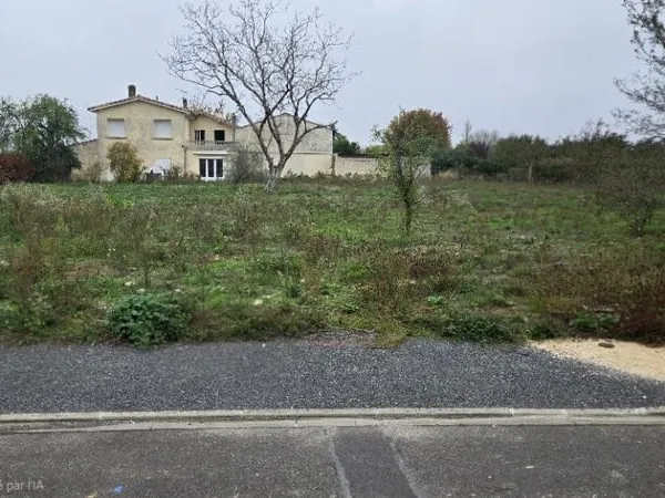 Terrain 500 m²