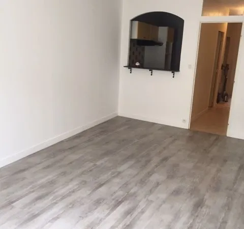 Loue bel appartement f2 hyper centre bourbonne les bains