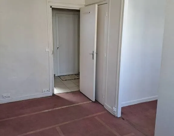 Studio 1 pièce 23 m²