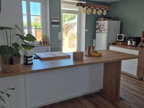 Maison 122m2- 3ch+suite parentale -130m2 de dépendances - 187500