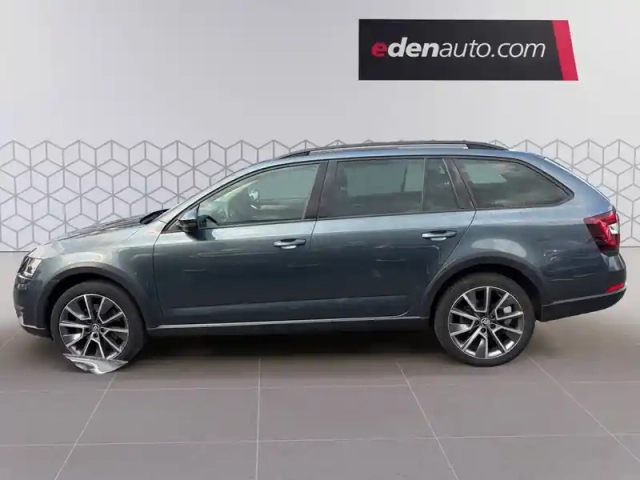 Skoda Octavia combi 2.0 tdi 184 ch scr fap dsg7 4x4 — photo 2