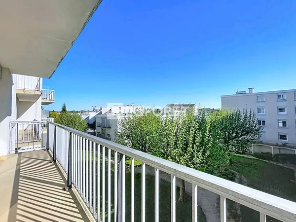 Appartement Mainvilliers 4 pièces 87 m2 - Proche Gare