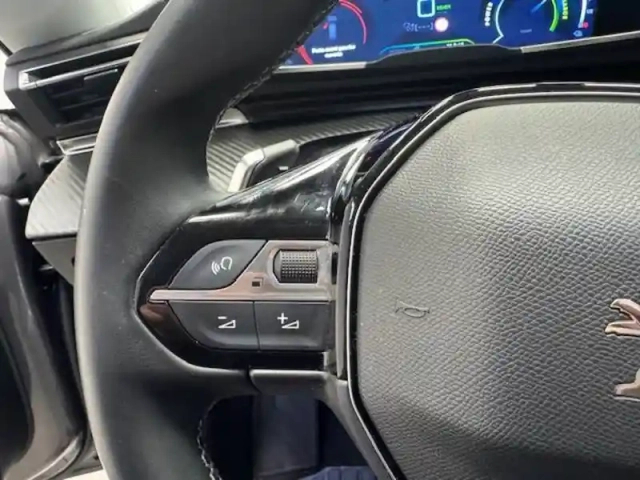 Peugeot 508 hybrid 225 e-eat8 — photo 42