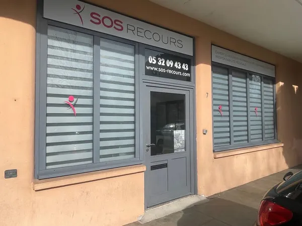 LOCAL PROFESSIONNEL (murs) DE 66M2 ENTIEREMENT RENOVE BVD DES MINIMES