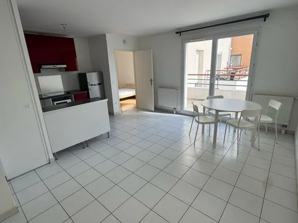 🏡 À LOUER - T2 MEUBLÉ 38,91 m² avec BALCON & PARKING - À 8 MIN DE LA GARE - 930 CC - LIEUSAINT