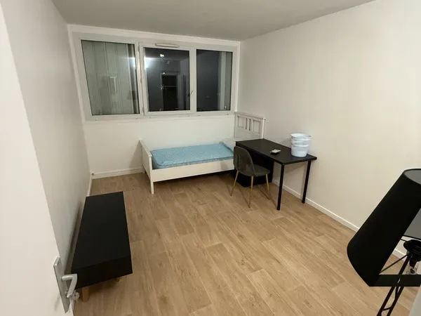 Chambre premium - emplacement exceptionnel - idéal travailleurs & étudiants