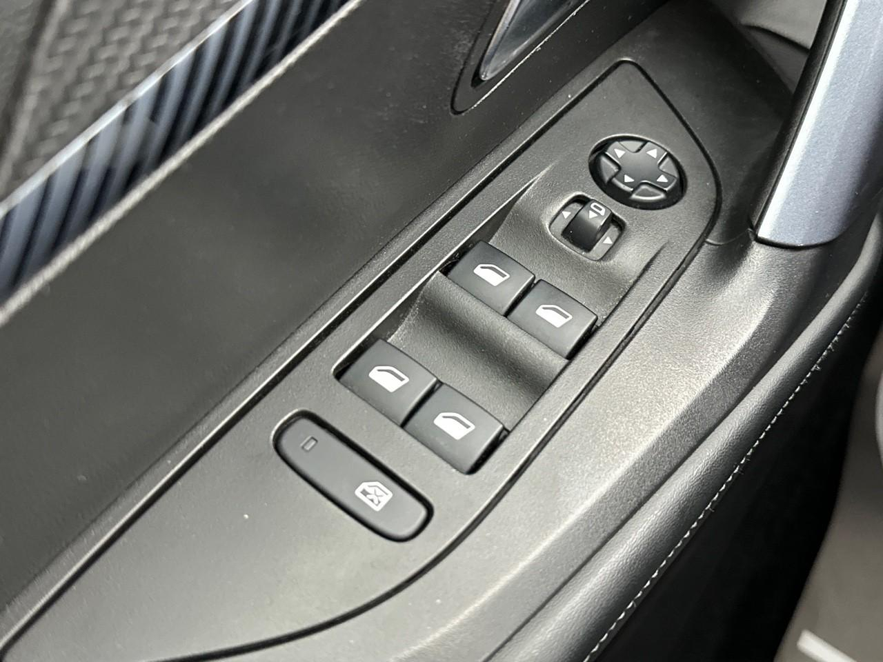 Peugeot 2008 bluehdi 130 s&s eat8 allure — photo 15
