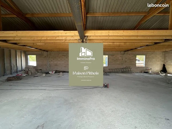 Local 350 m² Ollioules
