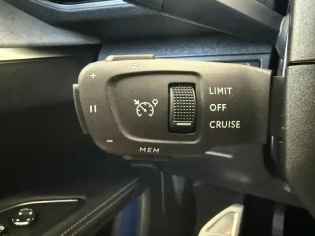Peugeot 5008 ii puretech 130 s&amp;s gt — photo 10