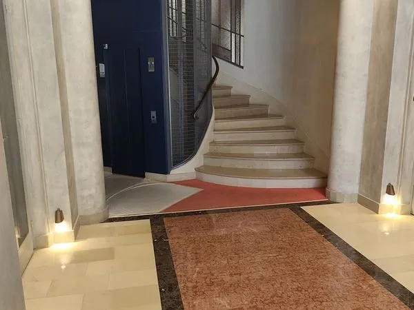 Bureaux 32 m² PARIS 08