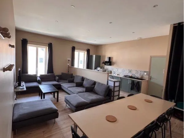 Logement neuf et climatisé 5 chambres