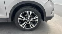 Nissan Qashqai 1.3 DIG-T 140ch N-Connecta 2019 + Pack Design — photo 20