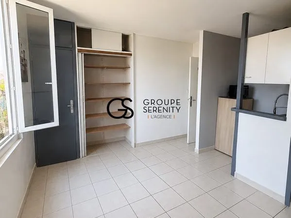 Studio 1 pièce 26 m²