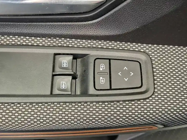 Dacia Sandero tce 90 - 22 — photo 29