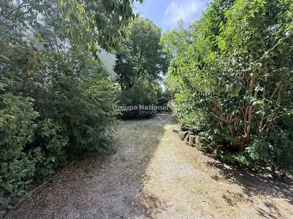 CARPENTRAS — 2 500 M² DE TERRAIN CONSTRUCTIBLE POUR UN PROJET D'