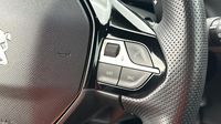 Peugeot 2008 1.2 PureTech 130ch S&S GT EAT8 — photo 18