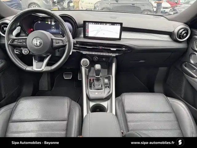 Alfa Romeo Tonale 1.3 hybride rechargeable phev 280ch at6 q4 — photo 8