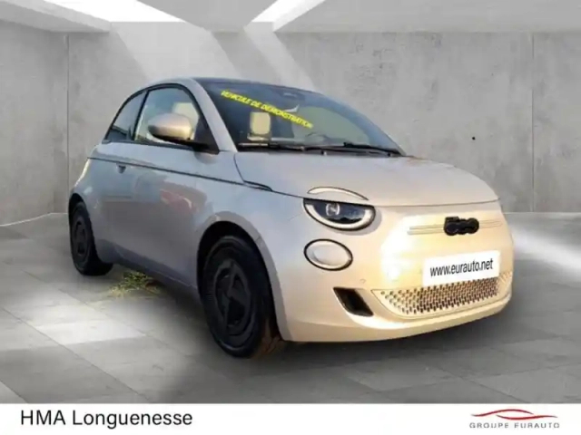 Fiat 500 e 118ch giorgio armani collectors edition my25 — photo 13