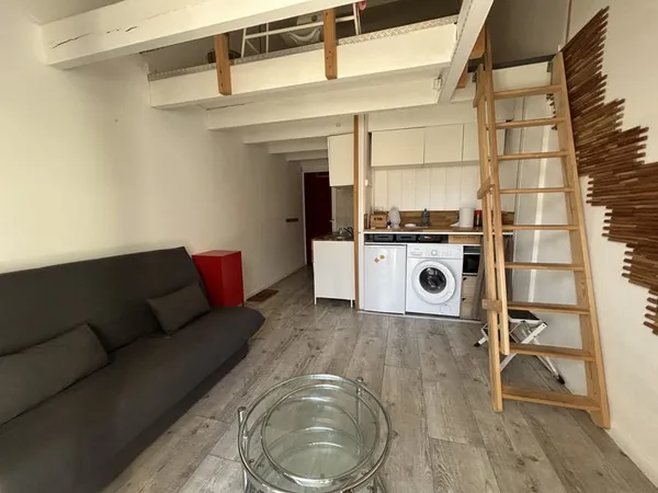 Studio avec mezzanine + Terrasse prox Sébastopol