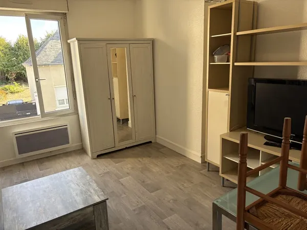 STUDIO MEUBLE PROCHE CENTRE VILLE