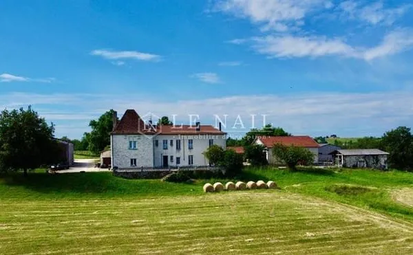 Belle Propriete Avec Vue Sur La Vallee De Bergerac, A Vendre