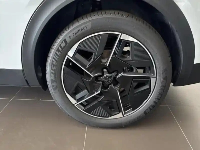 Peugeot 408 electrique 210ch gt exclusive (58kwh) — photo 14