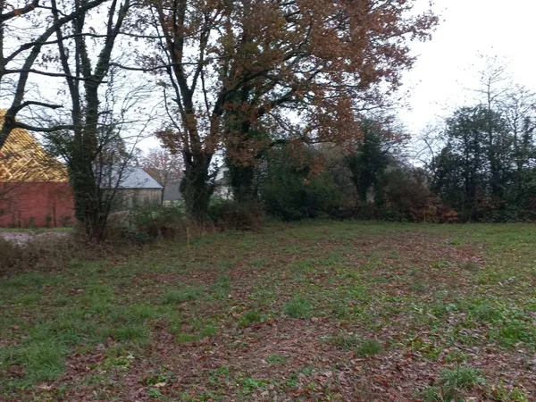 Terrain 400 m²