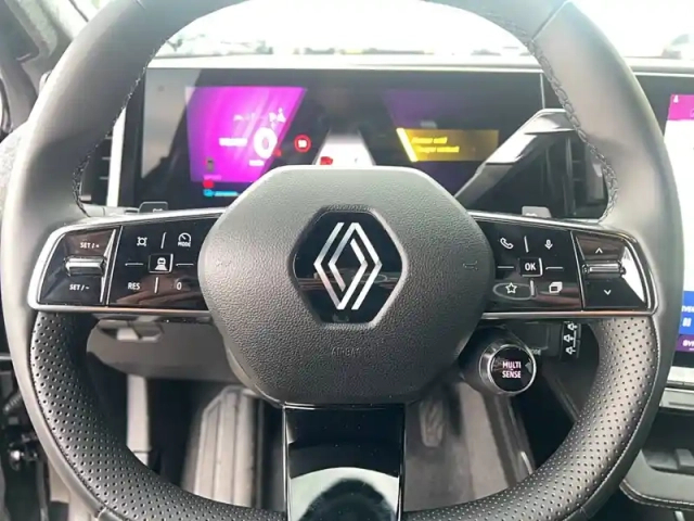 Renault Scenic e-tech électrique 220 ch grande autonomie — photo 2