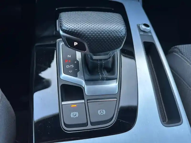 Audi Q5 55 tfsie 367 s tronic 7 quattro — photo 29