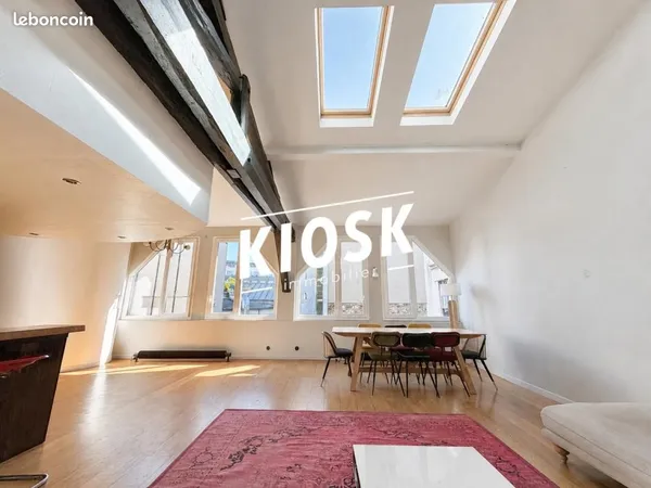 Loft 3 pièces 104 m²
