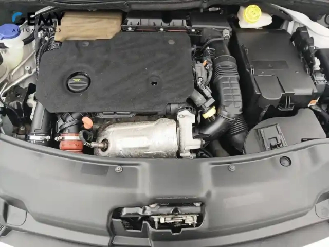 Peugeot 208 affaire bluehdi 100 s&amp;s bvm5 — photo 12