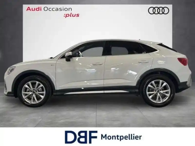 Audi Q3 35 tfsi 150 ch s line — photo 2