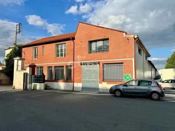 Bureau 2 pièces 410 m²