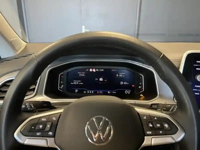 Volkswagen T-Roc 1.5 tsi evo 150ch style dsg7 — photo 10