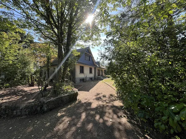Maison de 1970 sur 3685m2 de terrain constructible