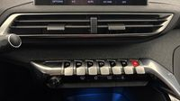 Peugeot 3008 1.2 PureTech 130ch S&S Allure — photo 26