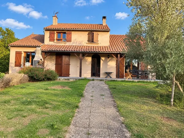 Maison spacieuses avec 4 chambres