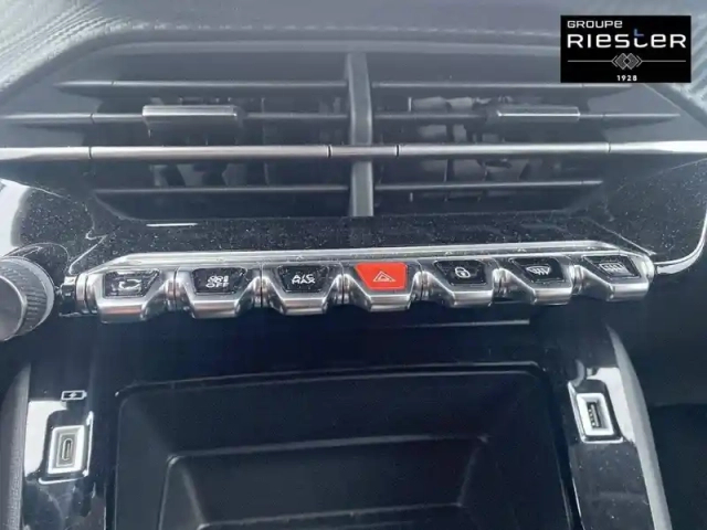 Peugeot 208 electrique 50 kwh 136ch — photo 56
