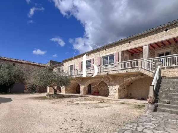 Maison et villa de prestige Vente Orgnac-l'Aven 10p 170m² 395000€