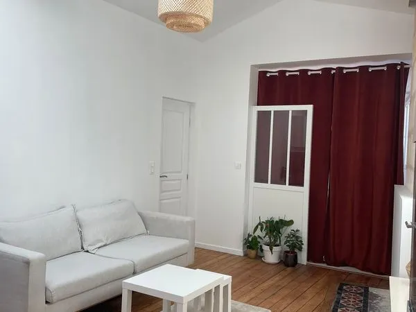 Appartement 50m2 Bordeaux place Stalingrad