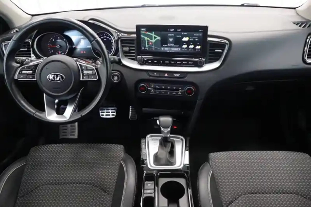 Kia Xceed 1.6 crdi 136 ch mhev dct7 — photo 4