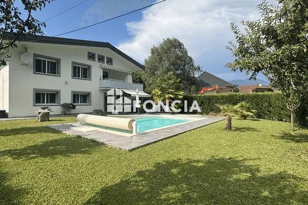 Maison 5 pièces 166 m²