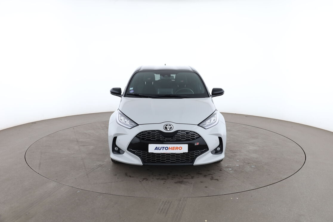Toyota Yaris 1.5 Hybrid GR Sport — photo 8