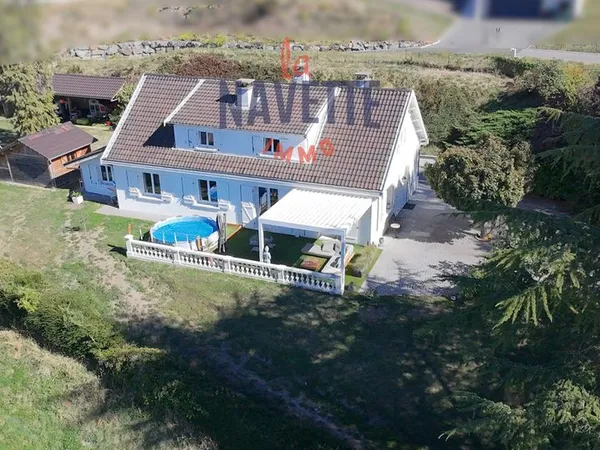 Villa 7 pièces 180 m²