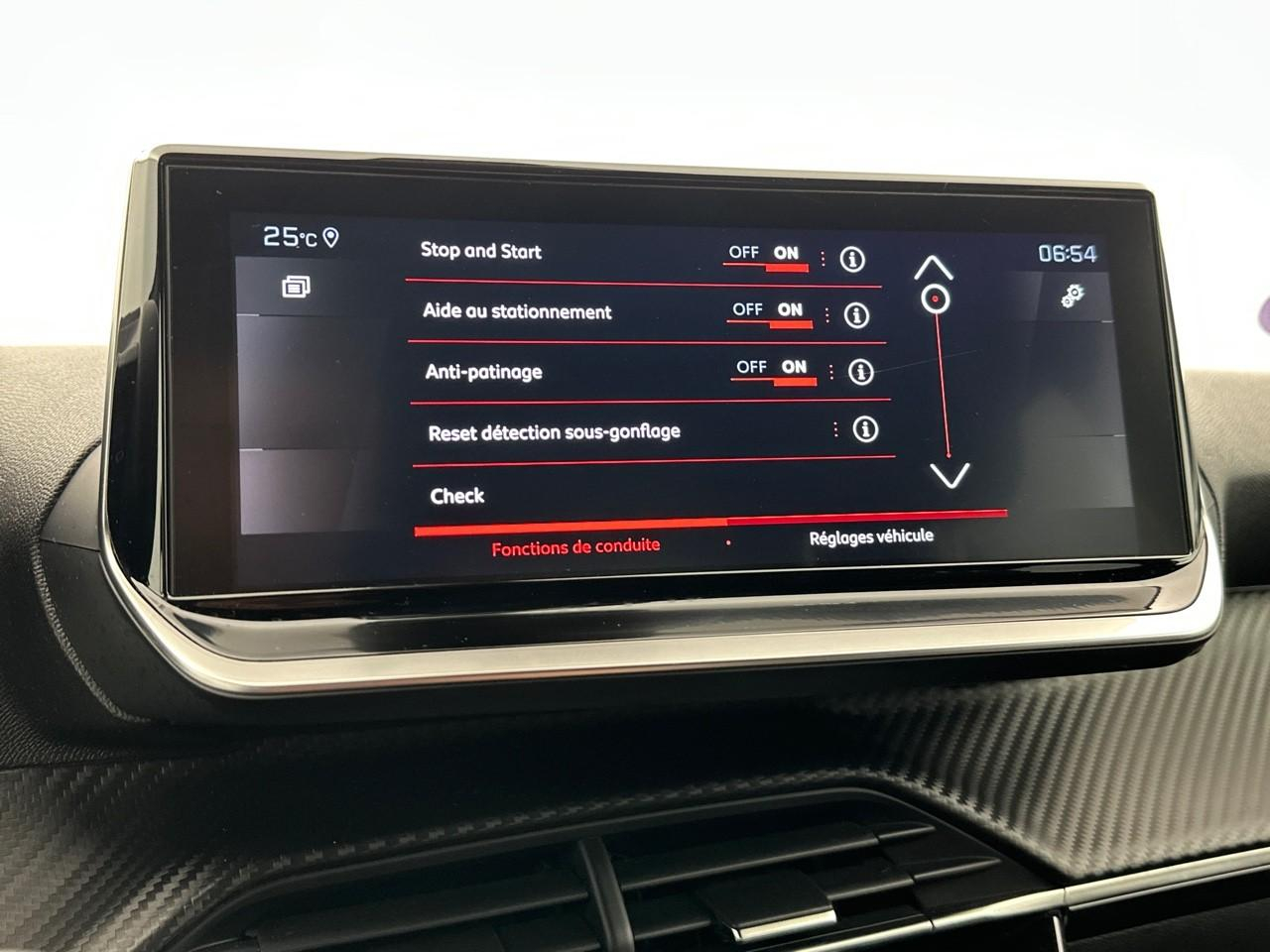 Peugeot 2008 puretech 130 s&s eat8 allure pack — photo 23