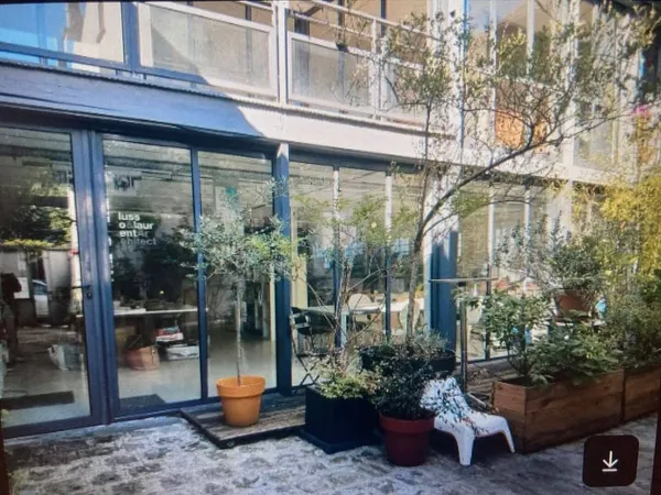 Loft 2 pièces 152 m²