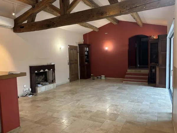 Lorgues, charmante maison sur 1832 m2