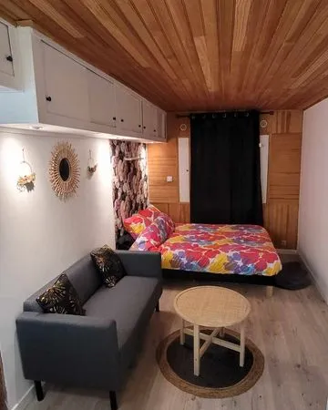 SOUS LOCATION -STUDIO 18 m² - PARIS 14e / DENFERT-ROCHEREAU - TOUT COMPRIS - 1 120
